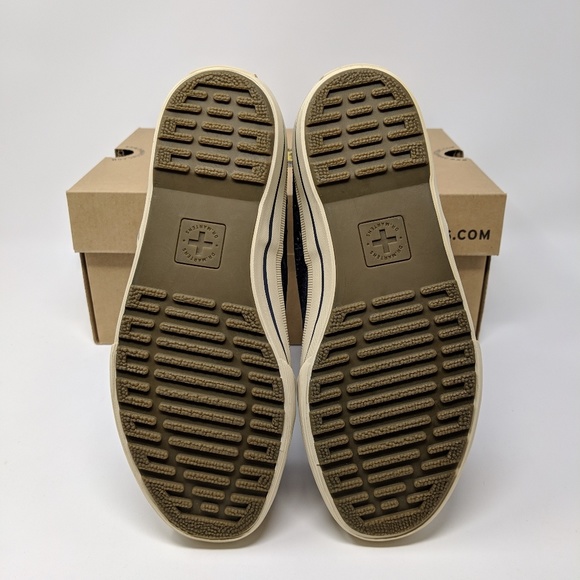 Dr. Martens Eason Canvas Boots Unisex - Picture 4 of 8